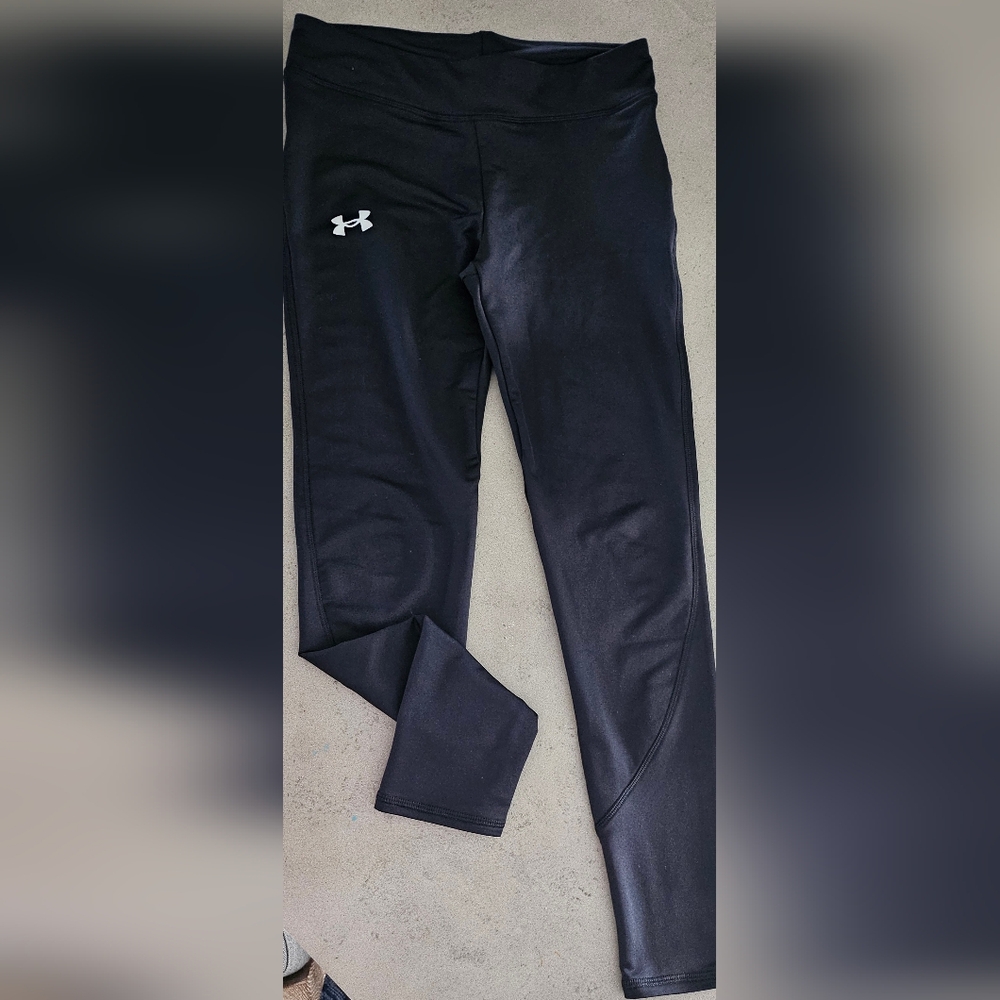 Beautiful  girl's leggings. Under Armour, size L